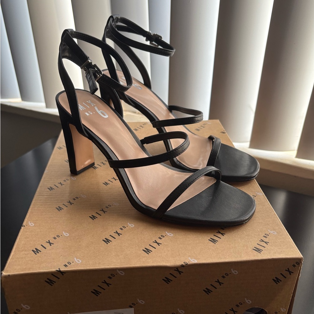 Mix No. 6 Black Heels